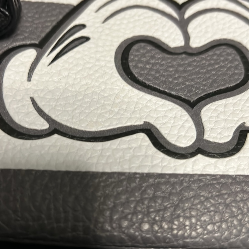 🔥NWT🌲DISNEY MICKEY LOVE ❤️ WRISTLET💝🎁SUPERCUTE!! - Picture 4 of 5
